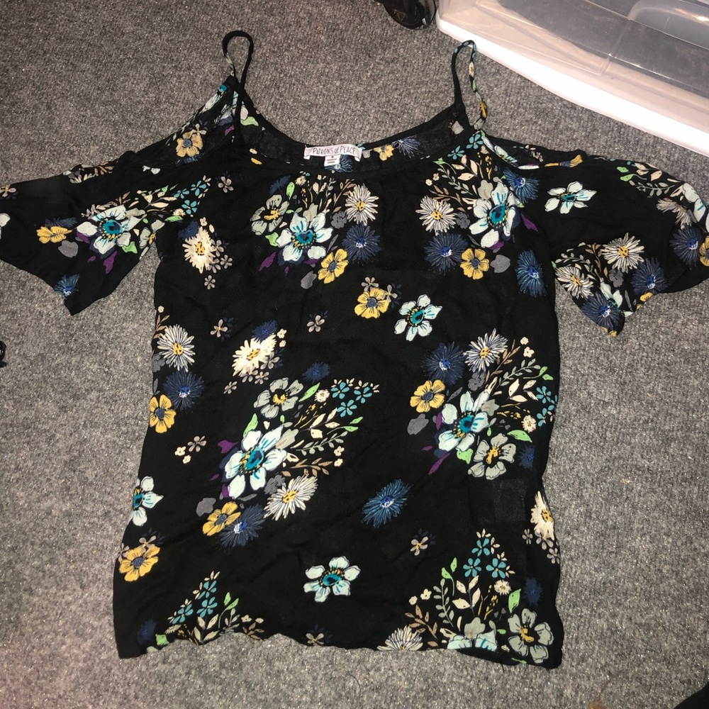 Floral off-the shoulder top